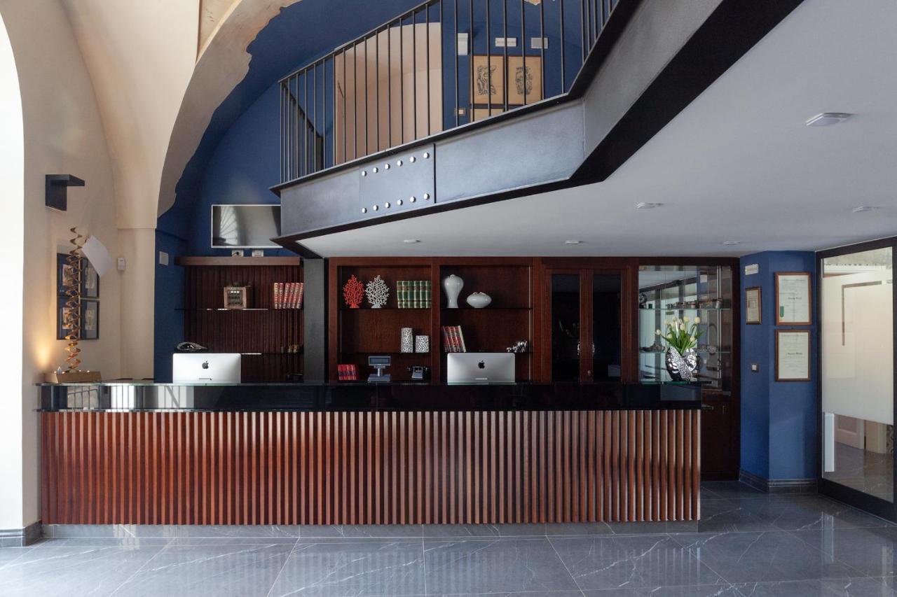 Coclee Suite Palace Salve Bagian luar foto
