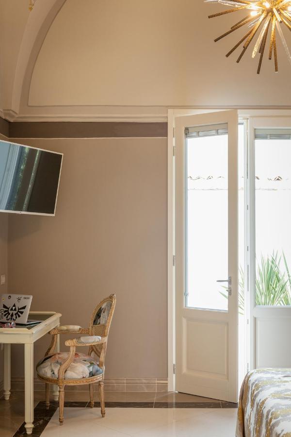 Coclee Suite Palace Salve Bagian luar foto